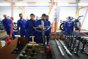 پرداخت  ۶۰ میلیارد تومان تسهیلات اشتغال در اردستان توسط بنیاد علوی  